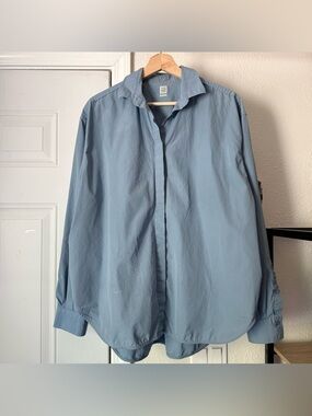 TOTEME blue organic cotton long sleeve button up shirt